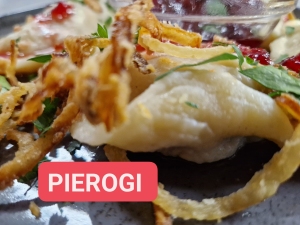 Pierogi / Maultaschen mit Kartoffelnquarkfüllung und Fleischfüllung